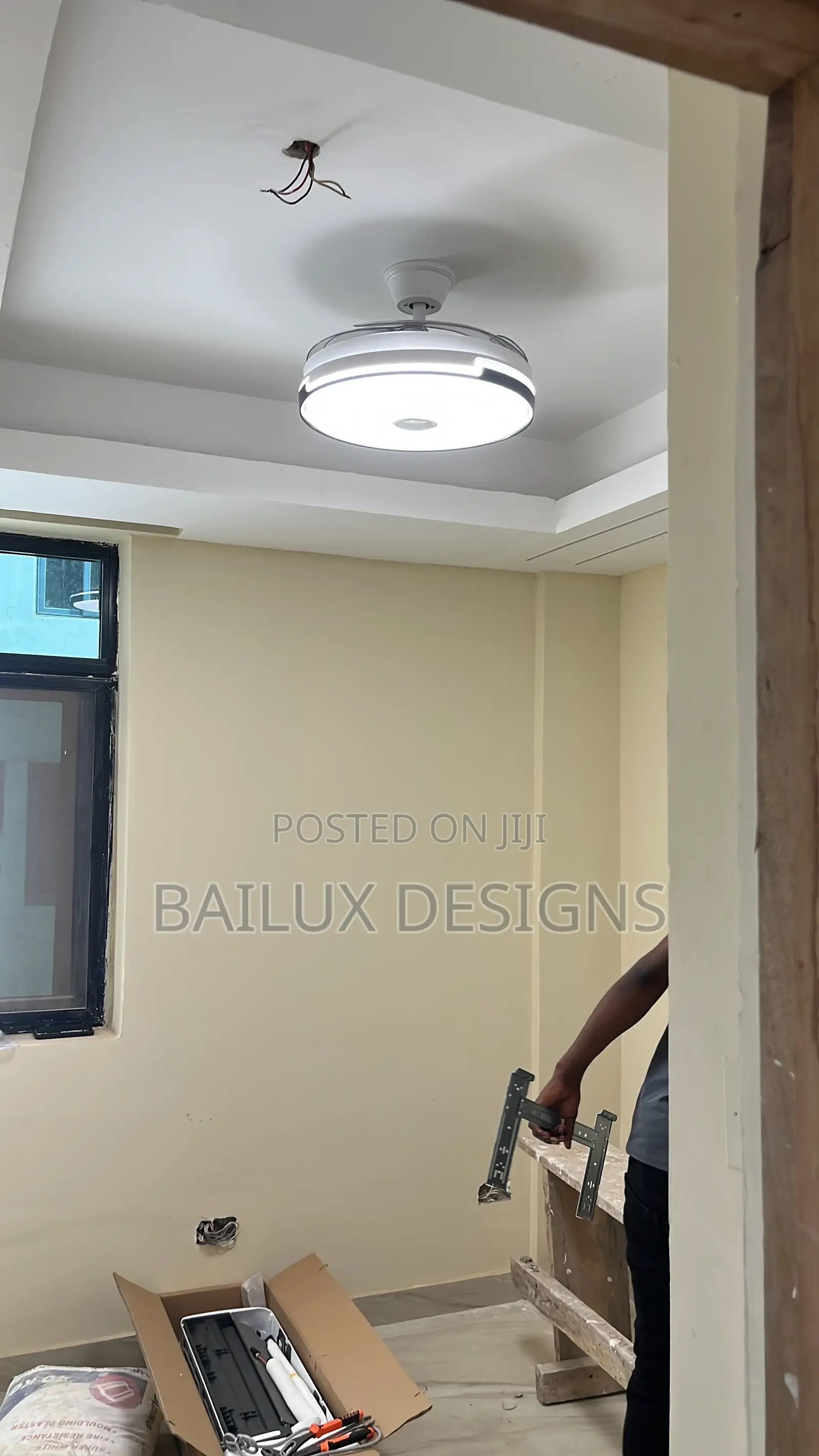 Fanlight With Bluetooth