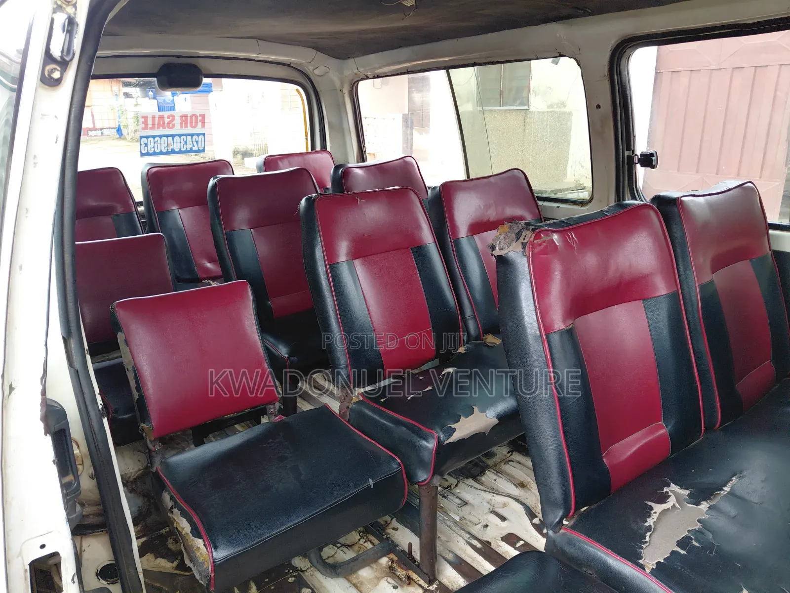 Toyota HiAce 2004 White