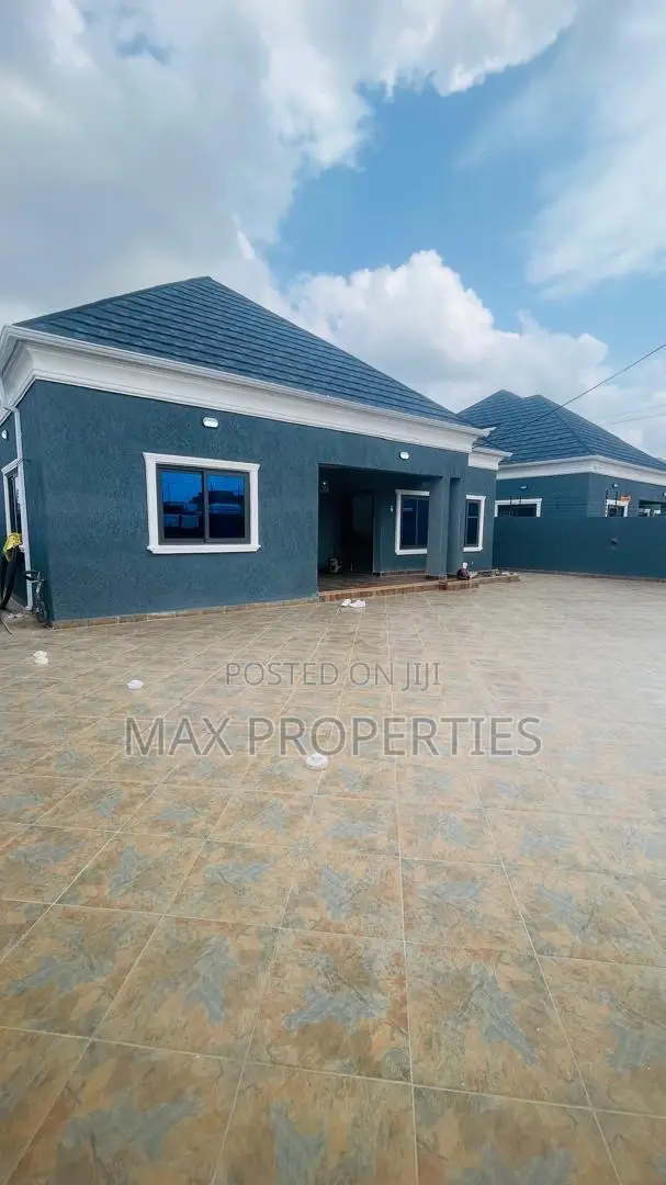 3bdrm House in Ablekuma for sale