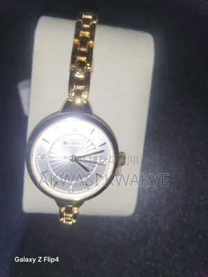 Curren 9097 Women's Casual Quartz Waterproof Fashion Wristwatch