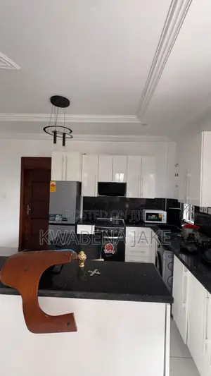 3bdrm Villa in Adenta for rent