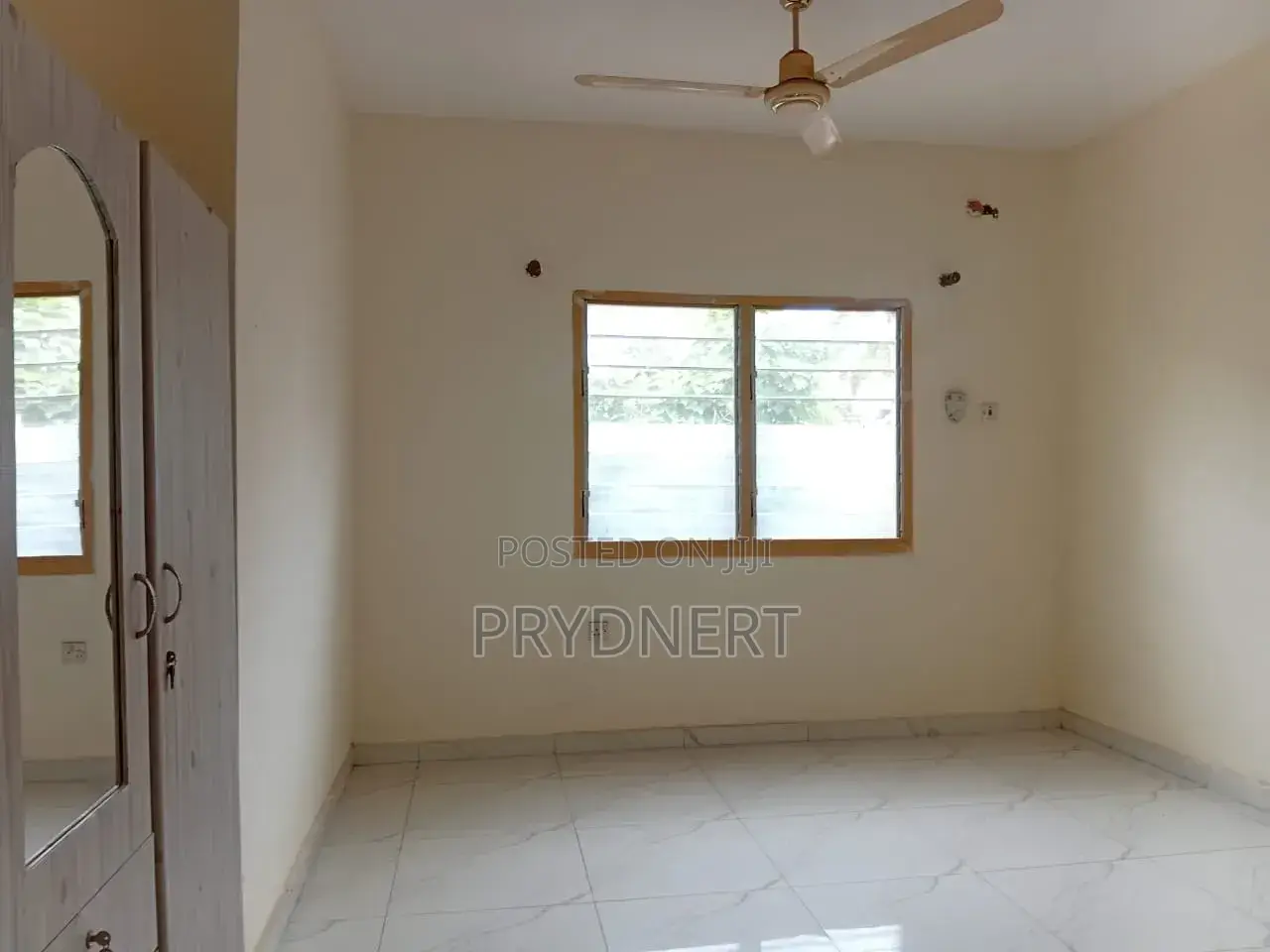 3bdrm House in Devtraco, Tema Metropolitan for rent