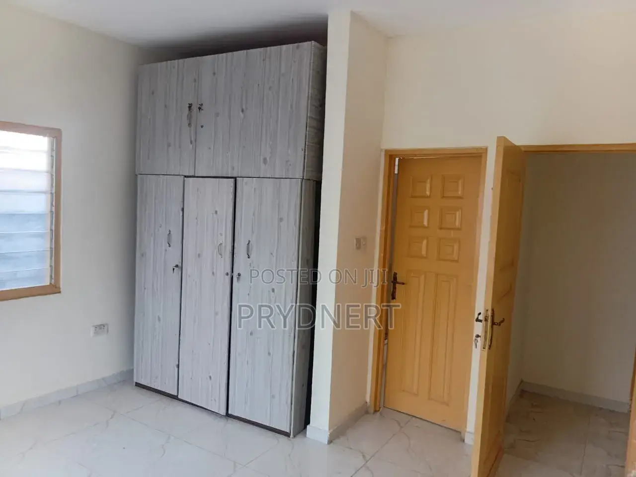 3bdrm House in Devtraco, Tema Metropolitan for rent