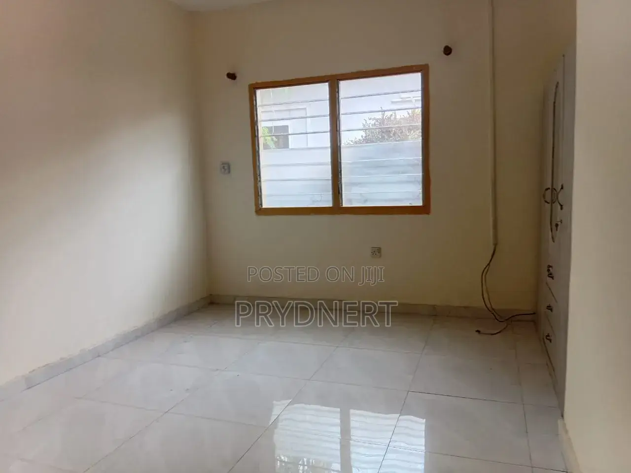 3bdrm House in Devtraco, Tema Metropolitan for rent