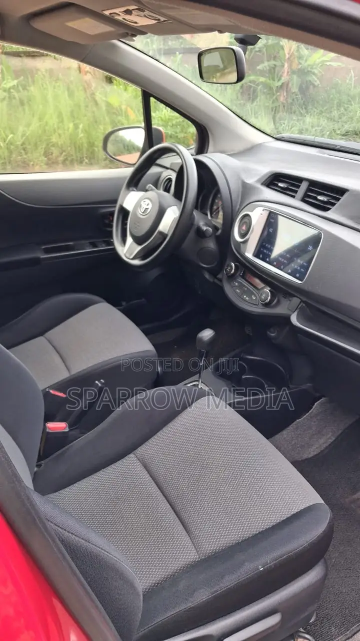 Toyota Vitz 1.3 AWD 5dr 2013 Red