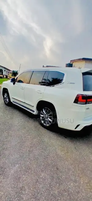 Toyota Land Cruiser 2014 White