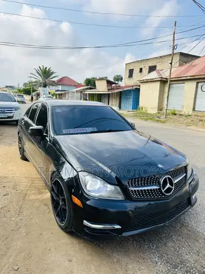 Mercedes-Benz C250 2014 Black