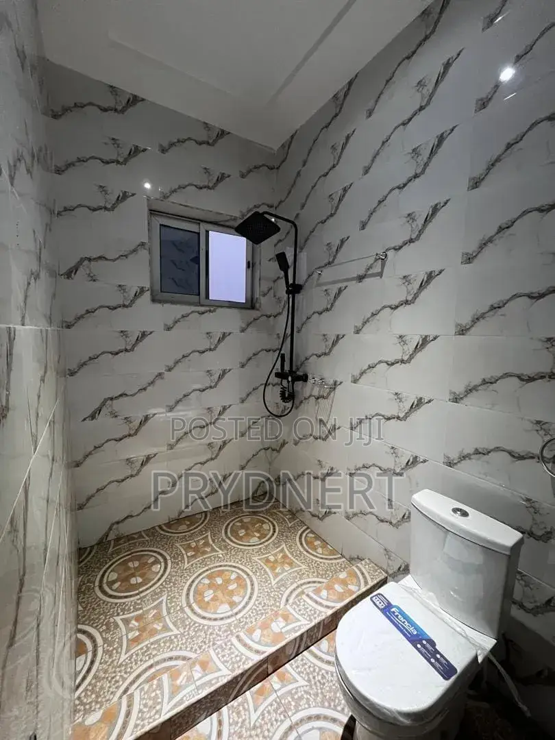 2bdrm Apartment in Hfc, Tema Metropolitan for rent
