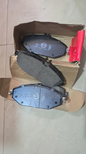 Benz, C 300 2016 / 18 Front Brake Pad Set
