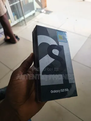 New Samsung Galaxy S21 5G 128 GB Silver