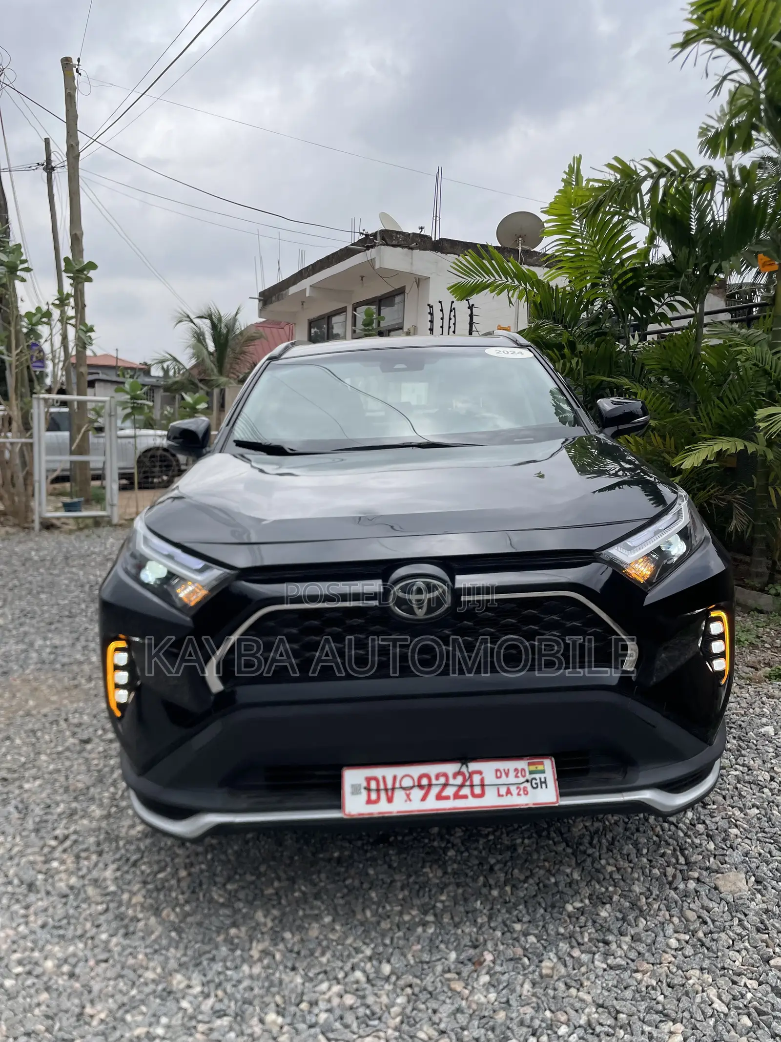 Toyota RAV4 XLE AWD 2024 Black