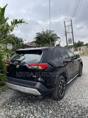 Toyota RAV4 XLE AWD 2024 Black