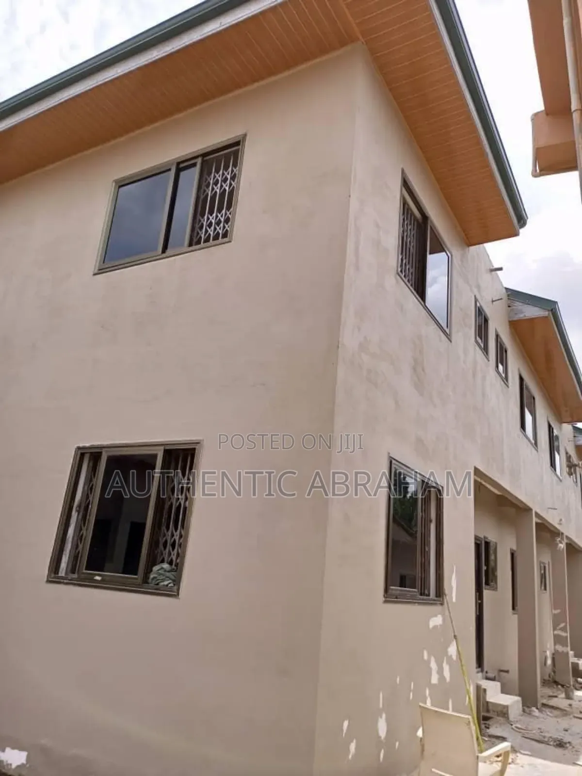 Furnished 10bdrm Apartment in SSNIT Flats for sale