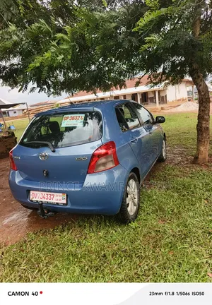 Toyota Yaris Base Hatchback 5dr 2010 Blue