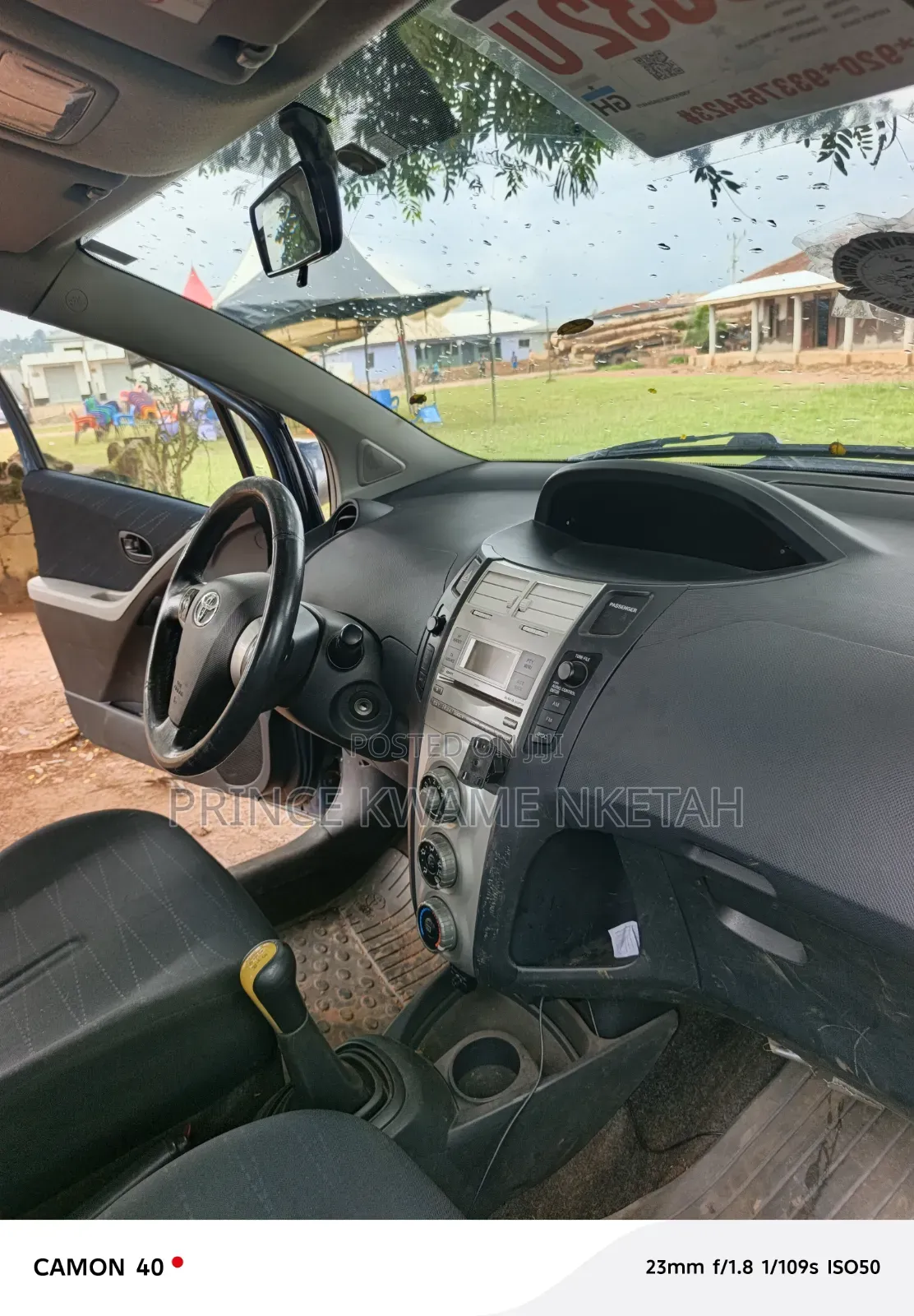 Toyota Yaris Base Hatchback 5dr 2010 Blue