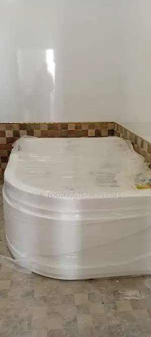 5bdrm House in Royal Footprints, Kwabenya for sale