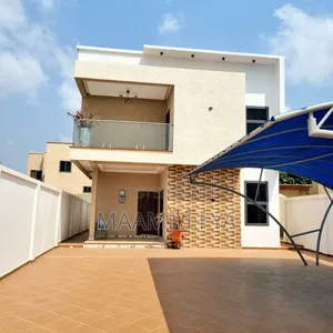 4bdrm House in Spintex, Accra Metropolitan for sale