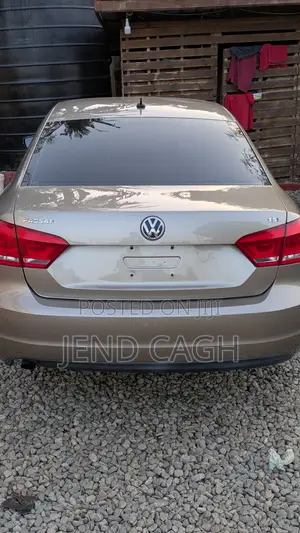 Volkswagen Passat 2015 Gold