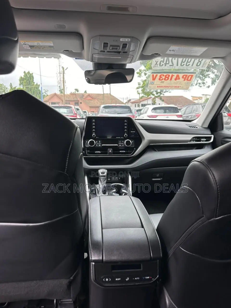 Toyota Highlander XLE 2022 Silver