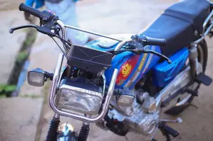 New Royal RY150 2025 Blue