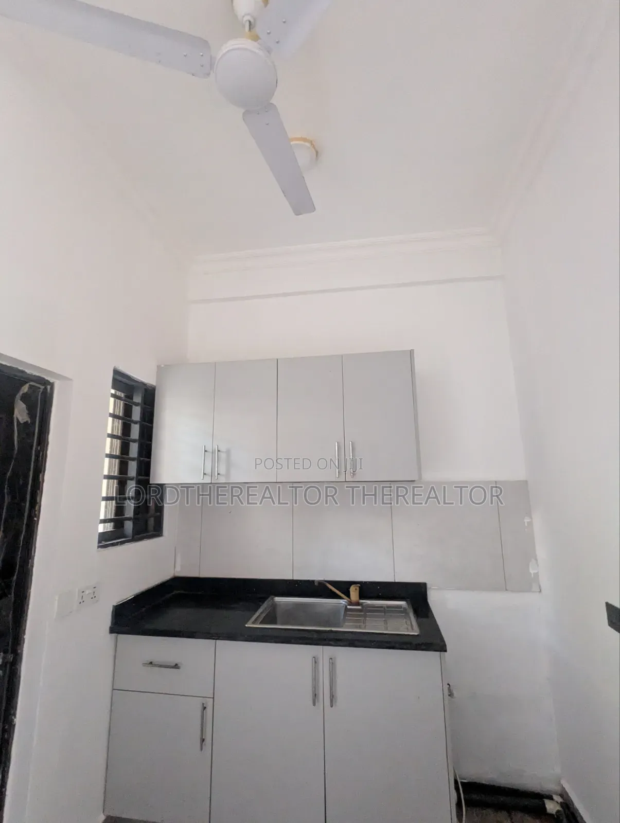 2bdrm Apartment in Pokuase for rent