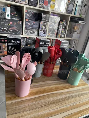 Complete Kitchenware Silicone Ladles Set With Storage Cup