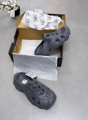 Balenciaga Mule