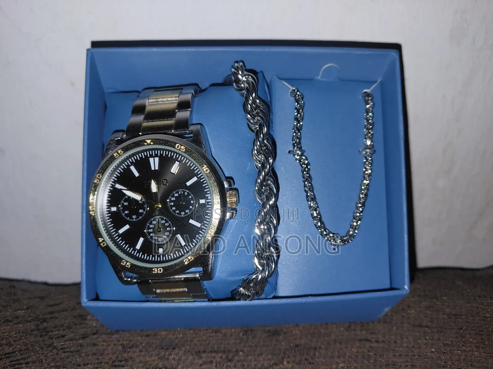 Premium Folio Watch Gift Set