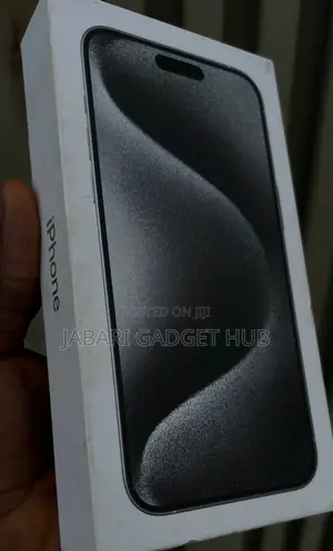 New Apple iPhone 15 Pro Max 256 GB White