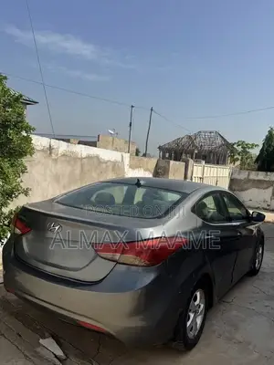Hyundai Elantra 2012 Gray