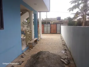 1bdrm Apartment in Valley View Area for rent