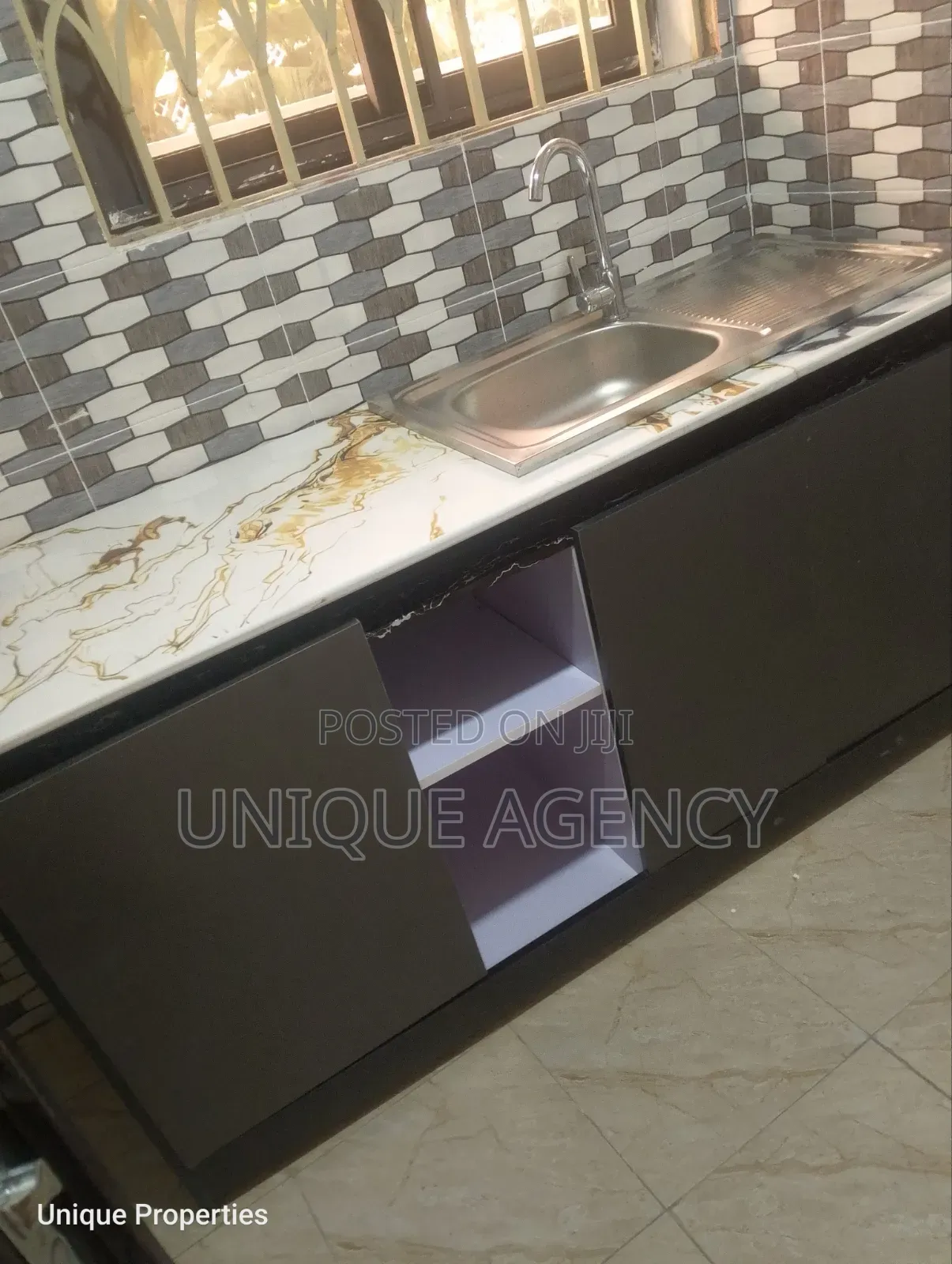 1bdrm Apartment in Valley View Area for rent