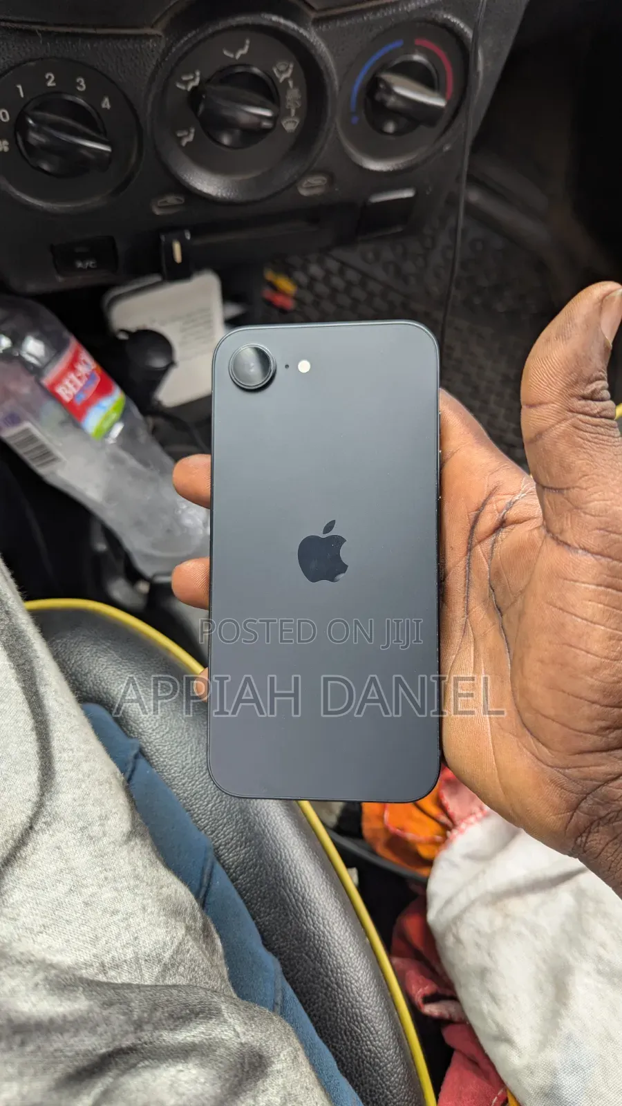 Apple iPhone 16e 128 GB Black