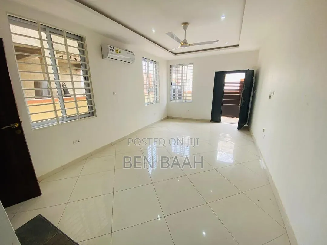 2bdrm Duplex in Ben Properties, The Mall for rent