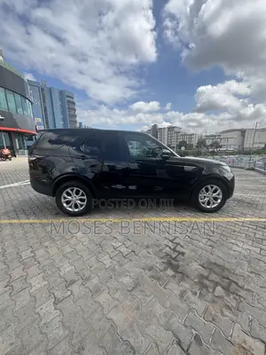 Land Rover Discovery HSE 4x4 2020 Black