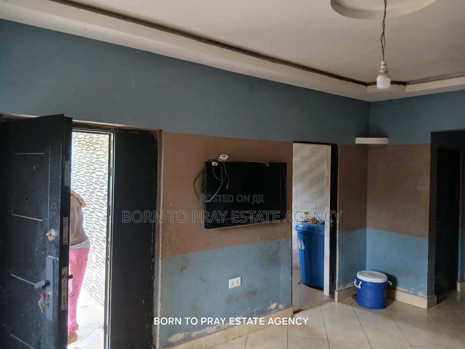 3bdrm Apartment in Born To Pray Estate, Ejisu-Juaben Municipal for sale