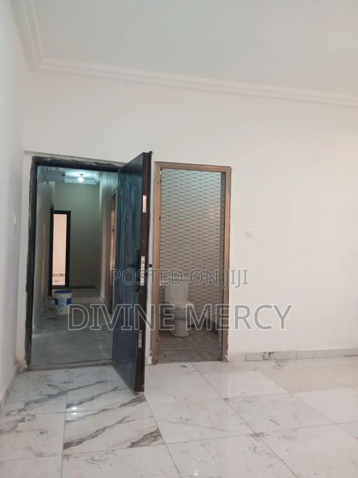 3bdrm Apartment in Tophill Kasoa, Awutu Senya East Municipal for rent