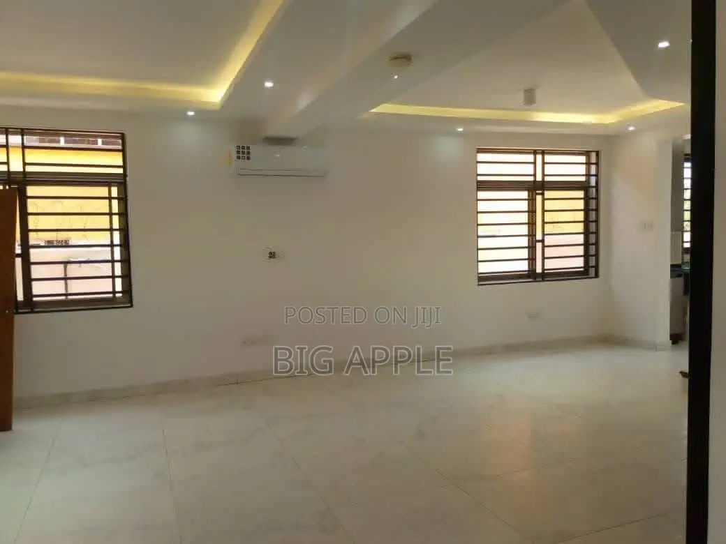 2bdrm Townhouse / Terrace in Cantonments for rent