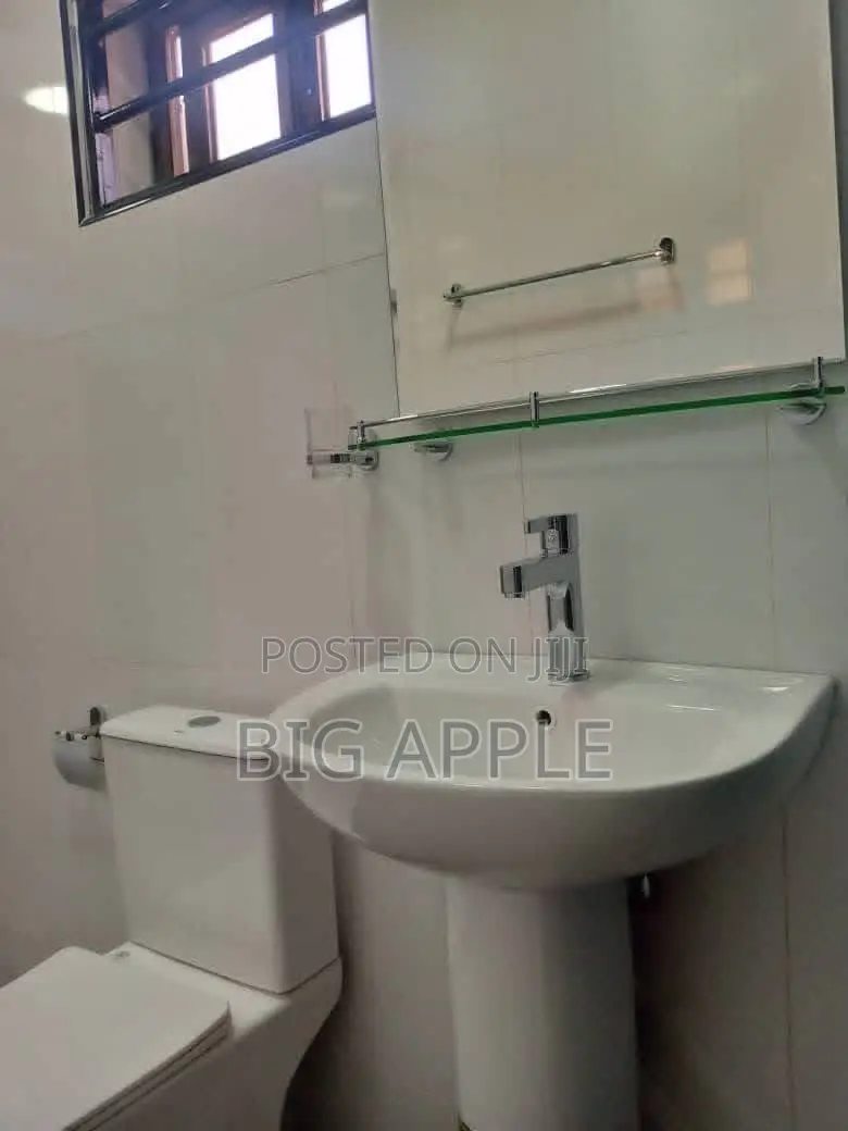 2bdrm Townhouse / Terrace in Cantonments for rent