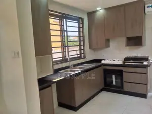 2bdrm Townhouse / Terrace in Cantonments for rent