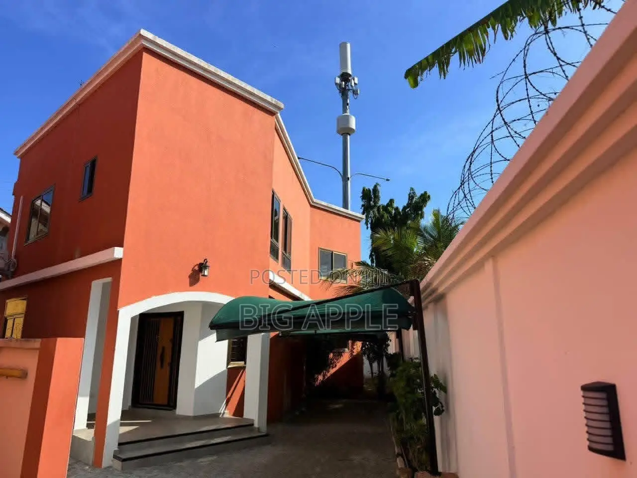 2bdrm Townhouse / Terrace in Cantonments for rent