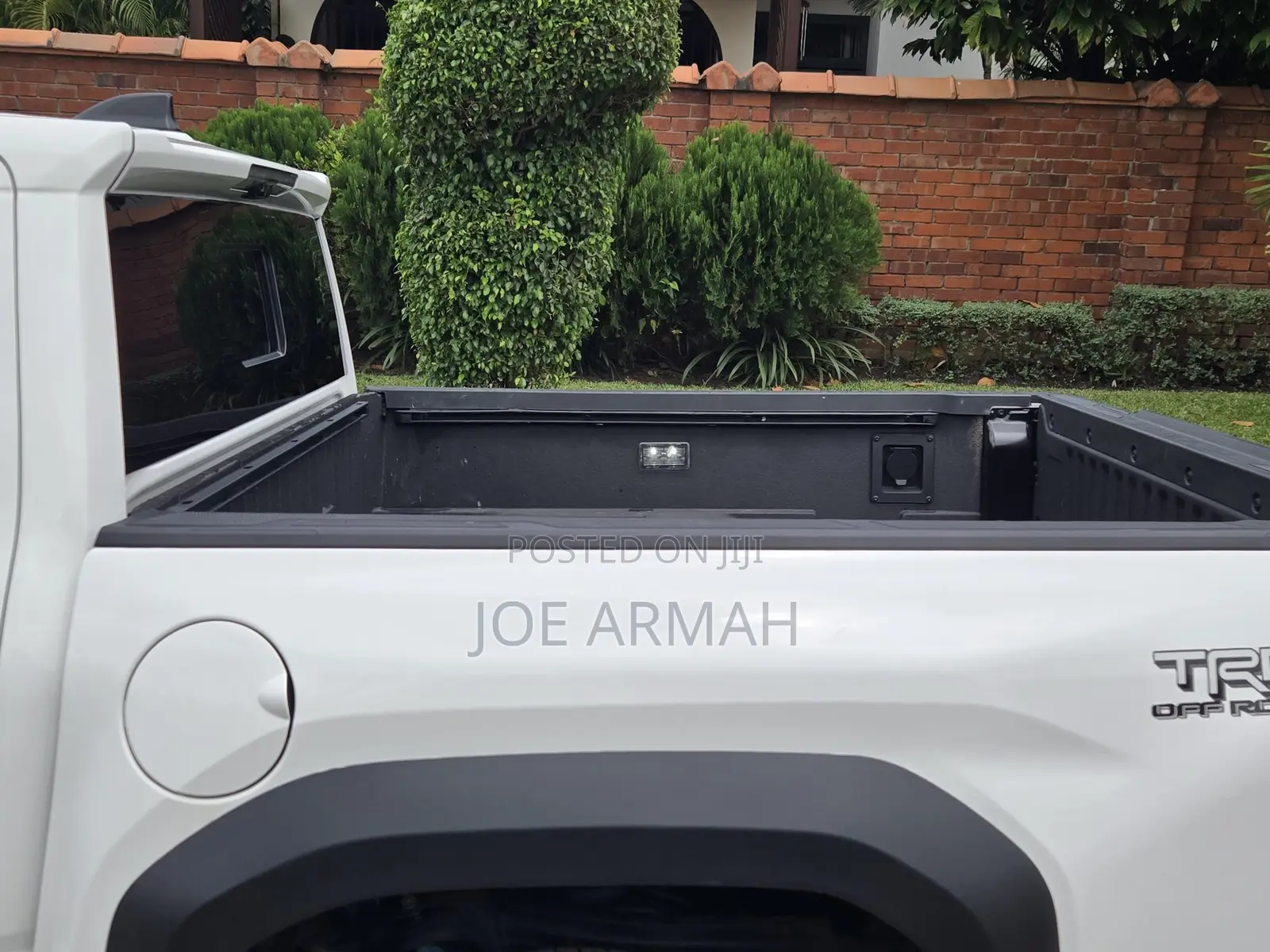 Toyota Tacoma 2024 White