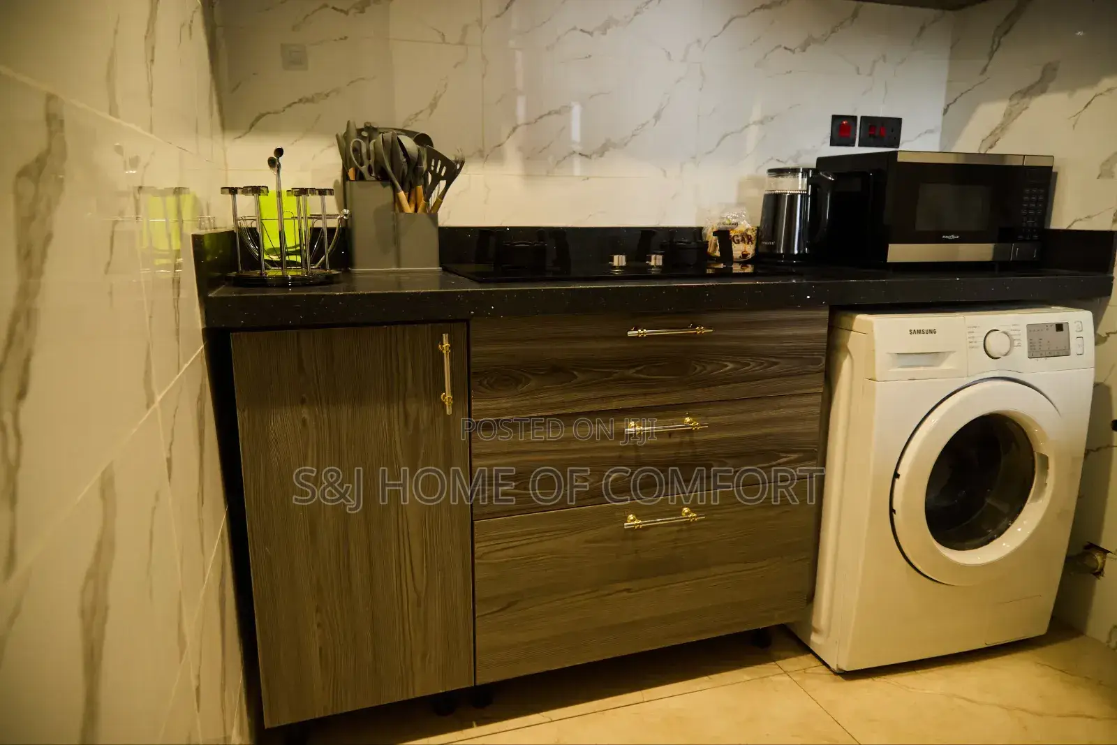Luxury Furnished Apartment