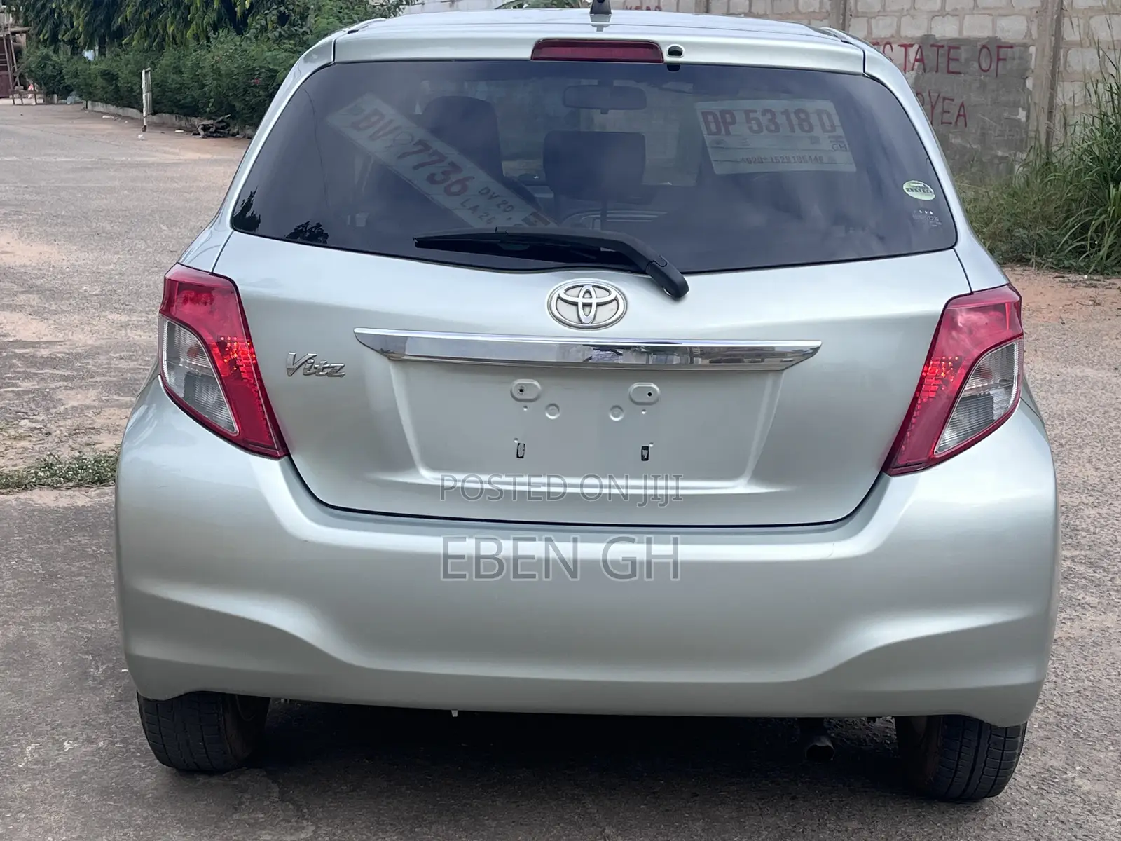 Toyota Vitz 1.3 AWD 3dr 2014 Gray