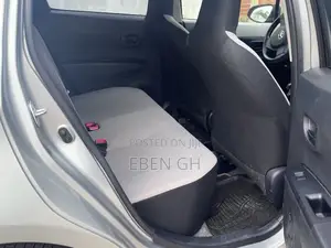 Toyota Vitz 1.3 AWD 3dr 2014 Gray