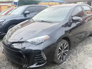 Toyota Corolla 2018 Black