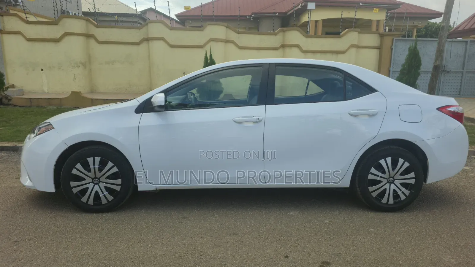 Toyota Corolla 2016 White