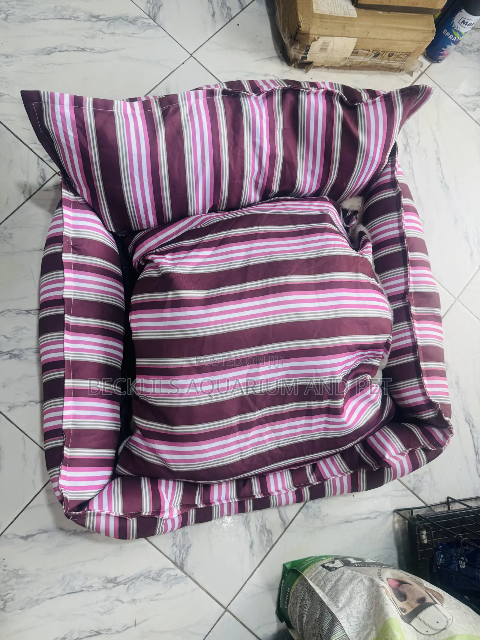 American Styled Quality Square Dog Bed
