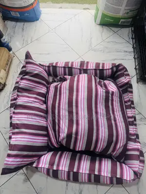 American Styled Quality Square Dog Bed