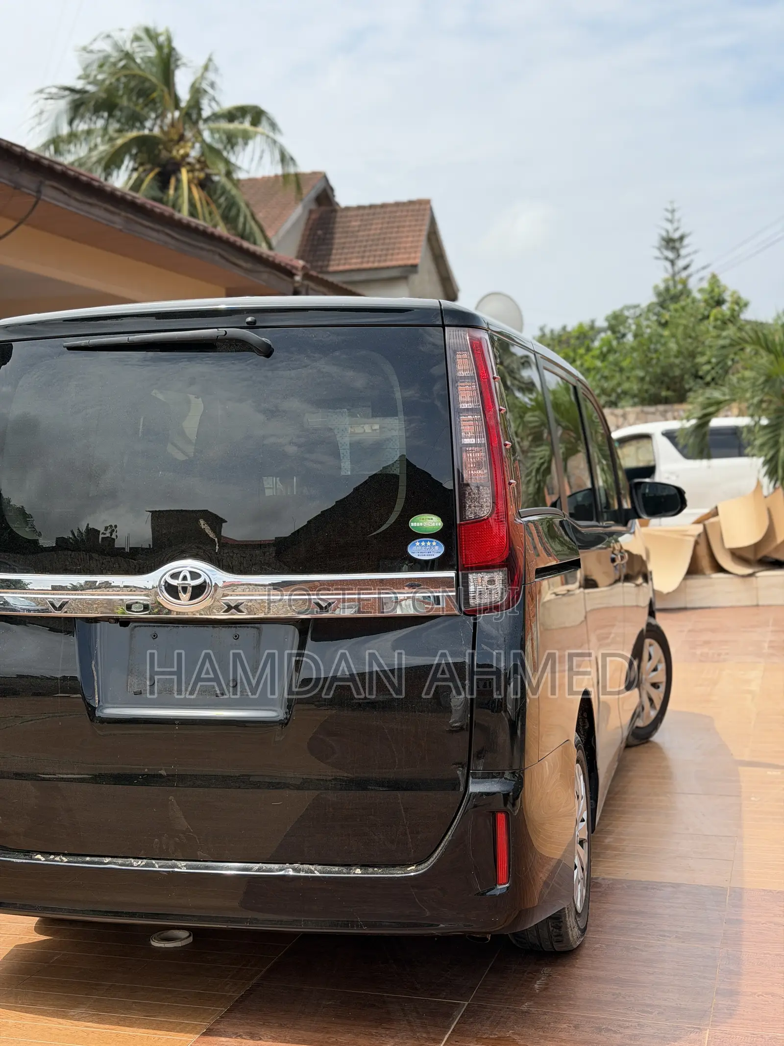 Toyota Voxy V 2WD 8-Seater 2014 Black